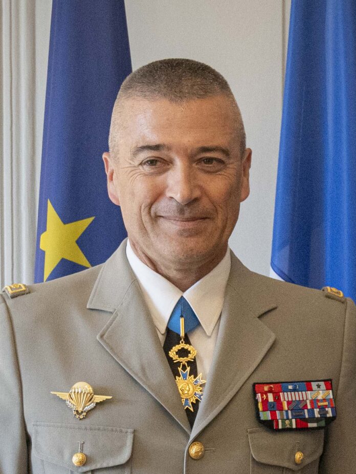 رئيس أركان الجيوش الفرنسية المنتهية ولايته، الجنرال تييري بورخار