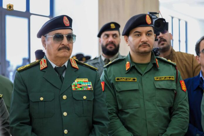 خليفة حفتر ونجله صدام حفتر