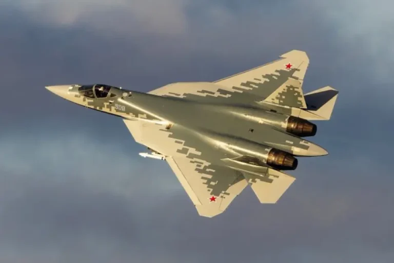 الجزائر تتسلم أول مقاتلتي Su-57… أول تصدير لطائرة شبحية روسية من الجيل الخامس
