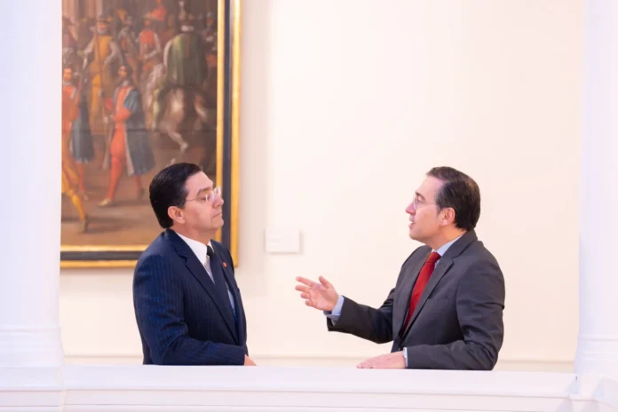 وزير الخارجية المغربي ناصر بوريطة مع نظيره الإسباني خوسيه ألباريس